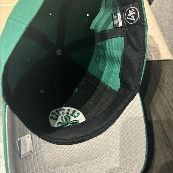 Hat - Picture 5 of 7